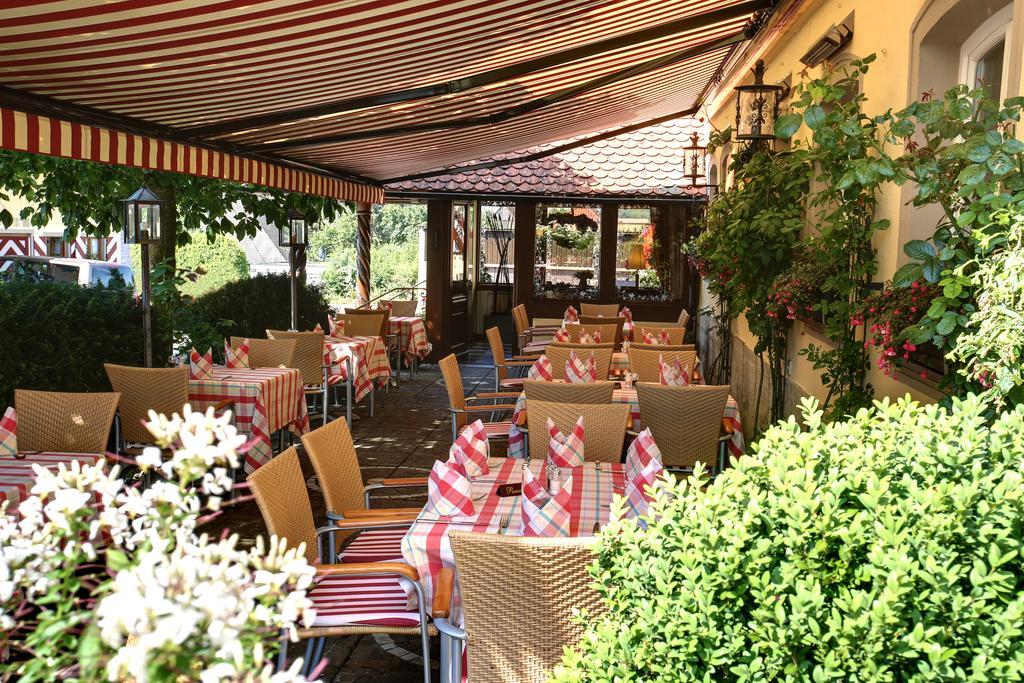 Hotel Brauereigasthof Landwehr-Braeu Reichelshofen Exterior photo