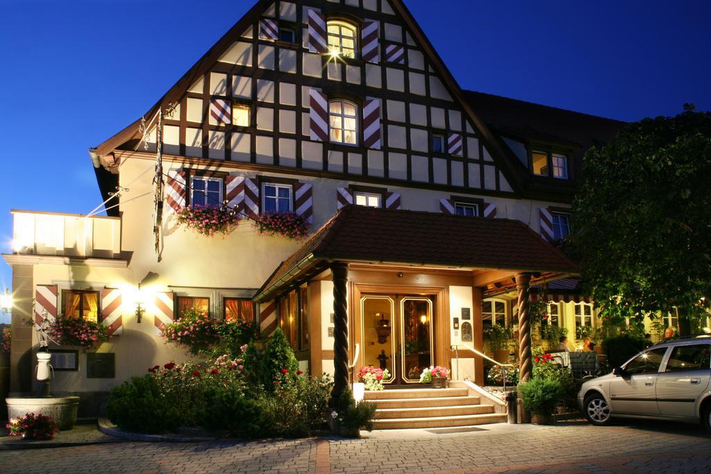 Hotel Brauereigasthof Landwehr-Braeu Reichelshofen Exterior photo