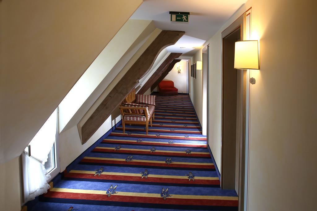 Hotel Brauereigasthof Landwehr-Braeu Reichelshofen Exterior photo