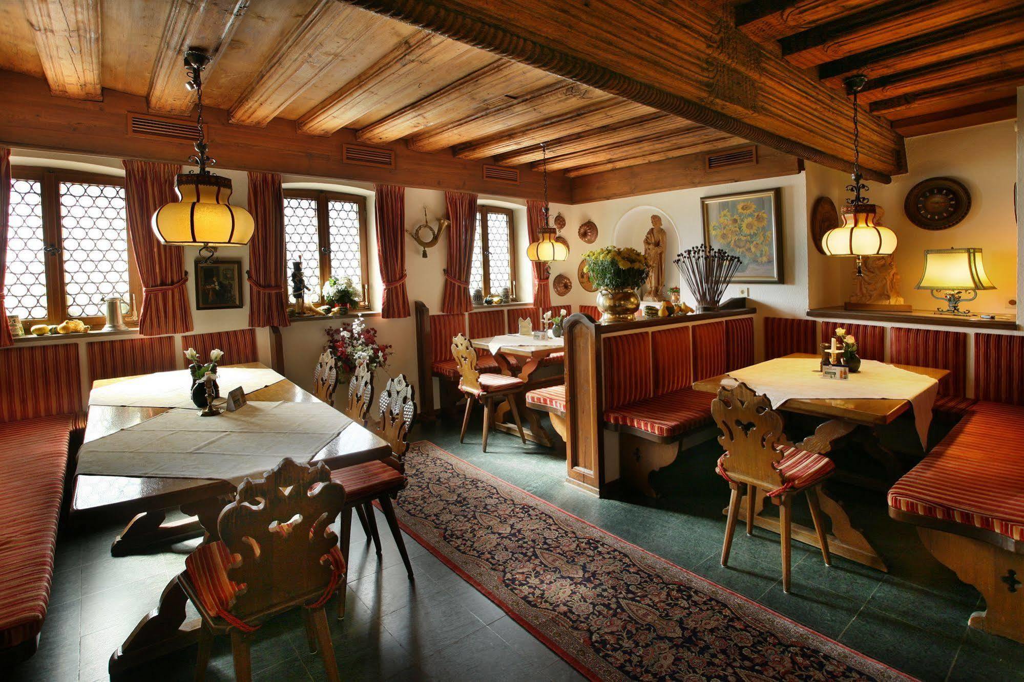 Hotel Brauereigasthof Landwehr-Braeu Reichelshofen Exterior photo
